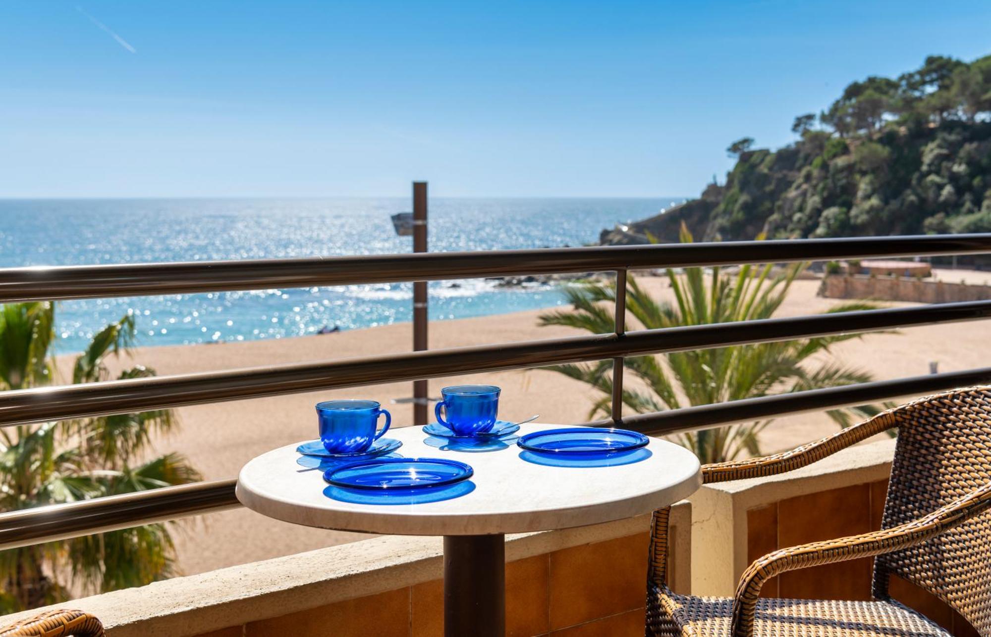 Almirall Apartaments Lloret de Mar Exterior foto